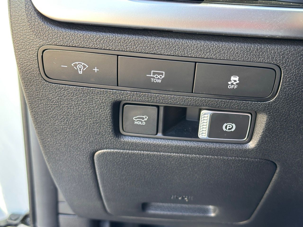 Used 2024 Hyper White Hyundai XRT image 31