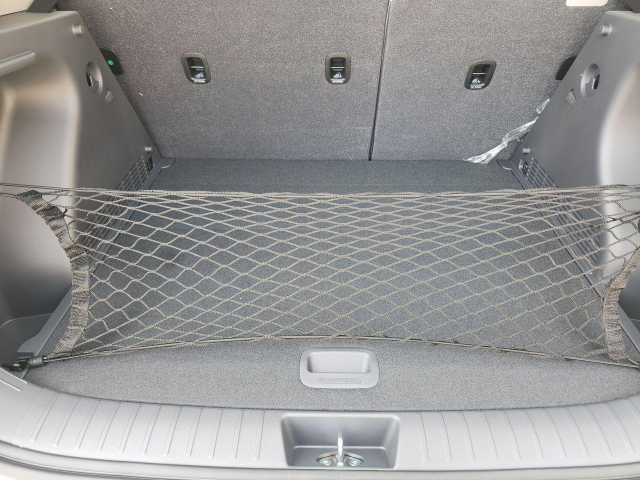 New 2026 SAW White Hyundai SEL Sport FWD image 30