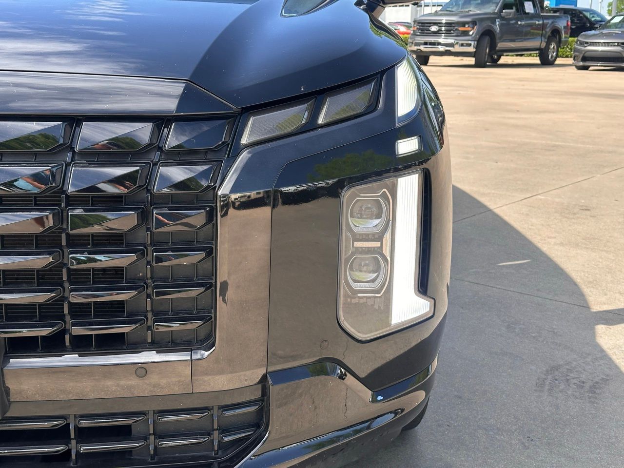 Used 2024 Abyss Black Pearl Hyundai Calligraphy Night Edition image 4