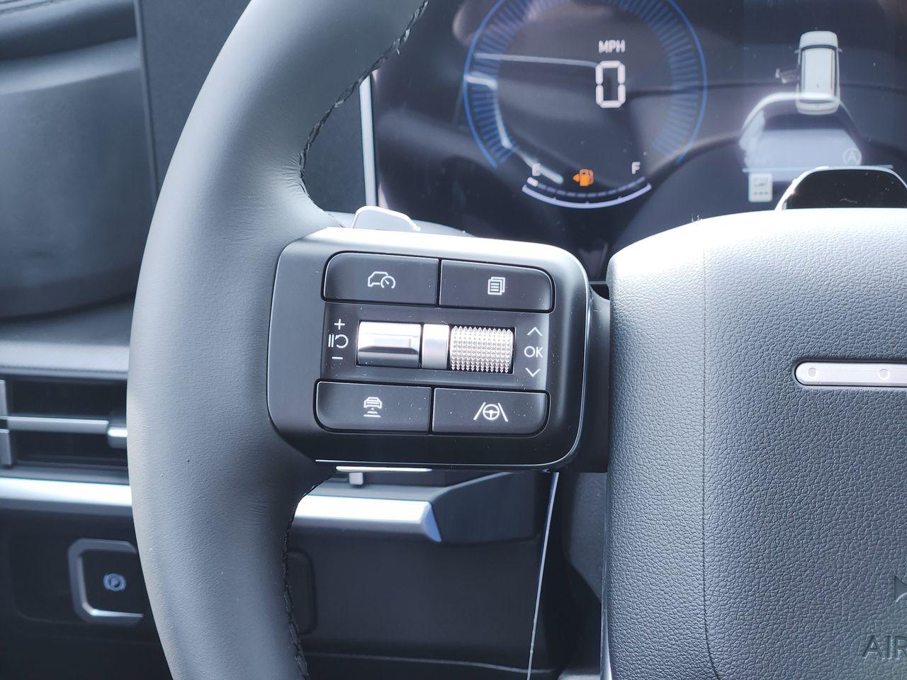 New 2026 W6H White Hyundai SEL FWD image 25