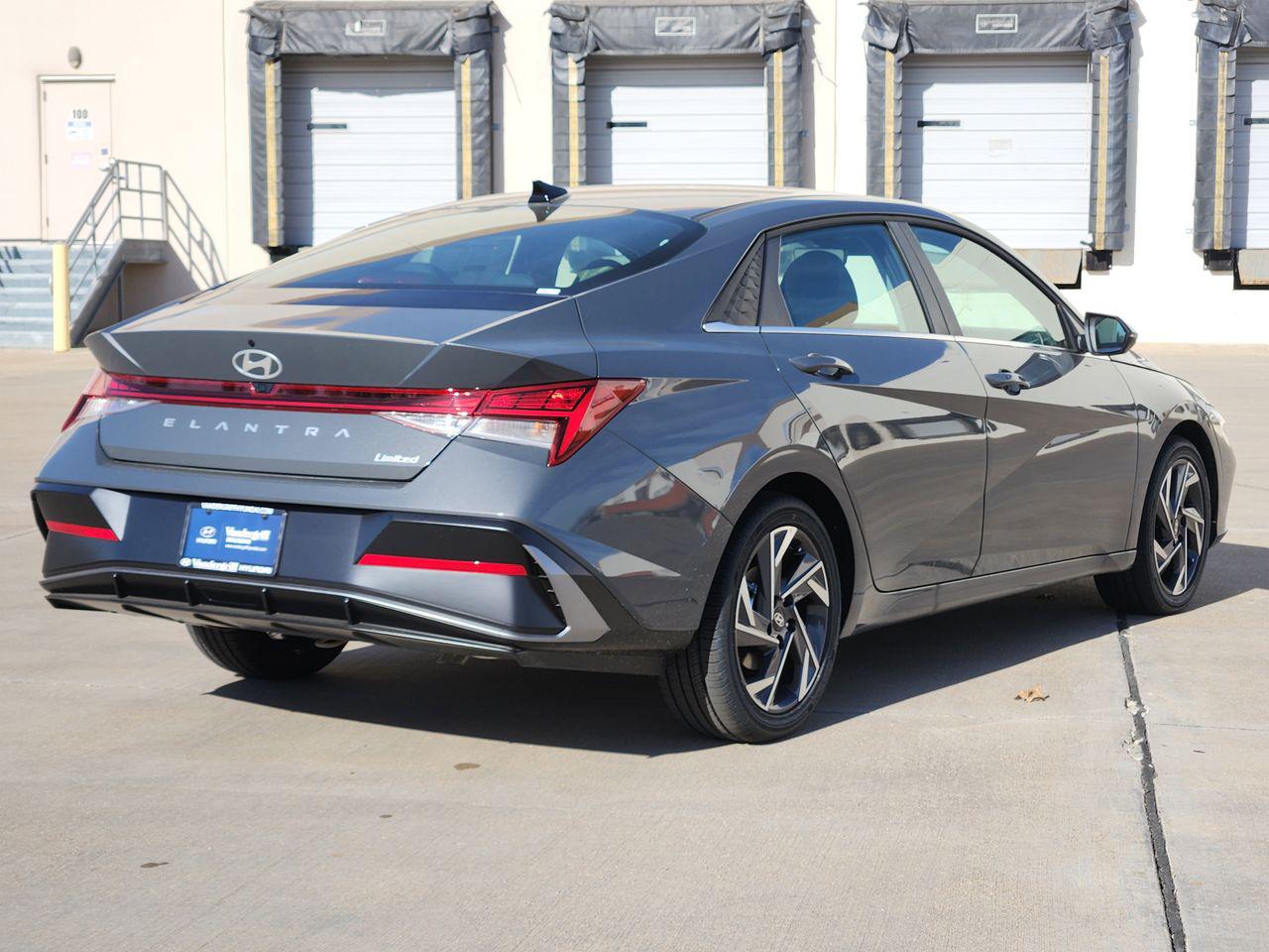 New 2026 PE2 Gray Hyundai Limited image 4