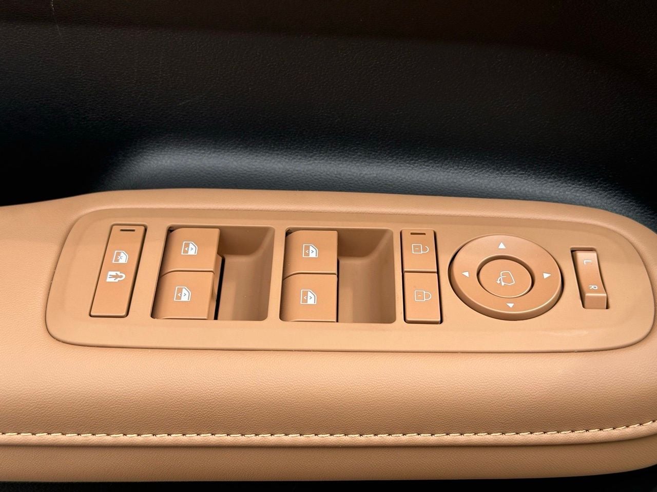 Certified Used 2026 Rockwood Green Hyundai Calligraphy image 31