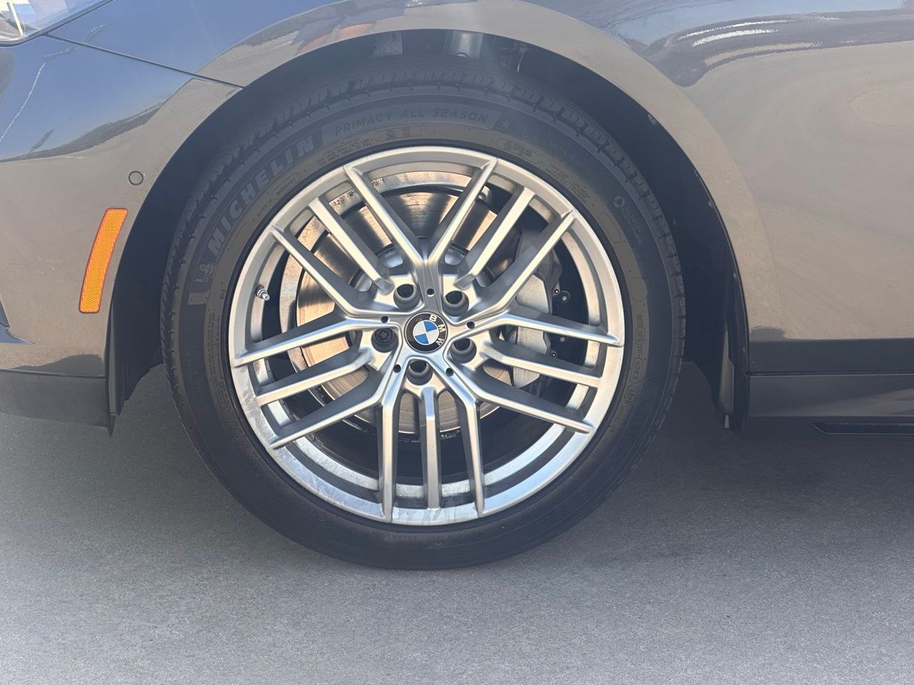 Used 2024 Dark Graphite BMW 530i image 7