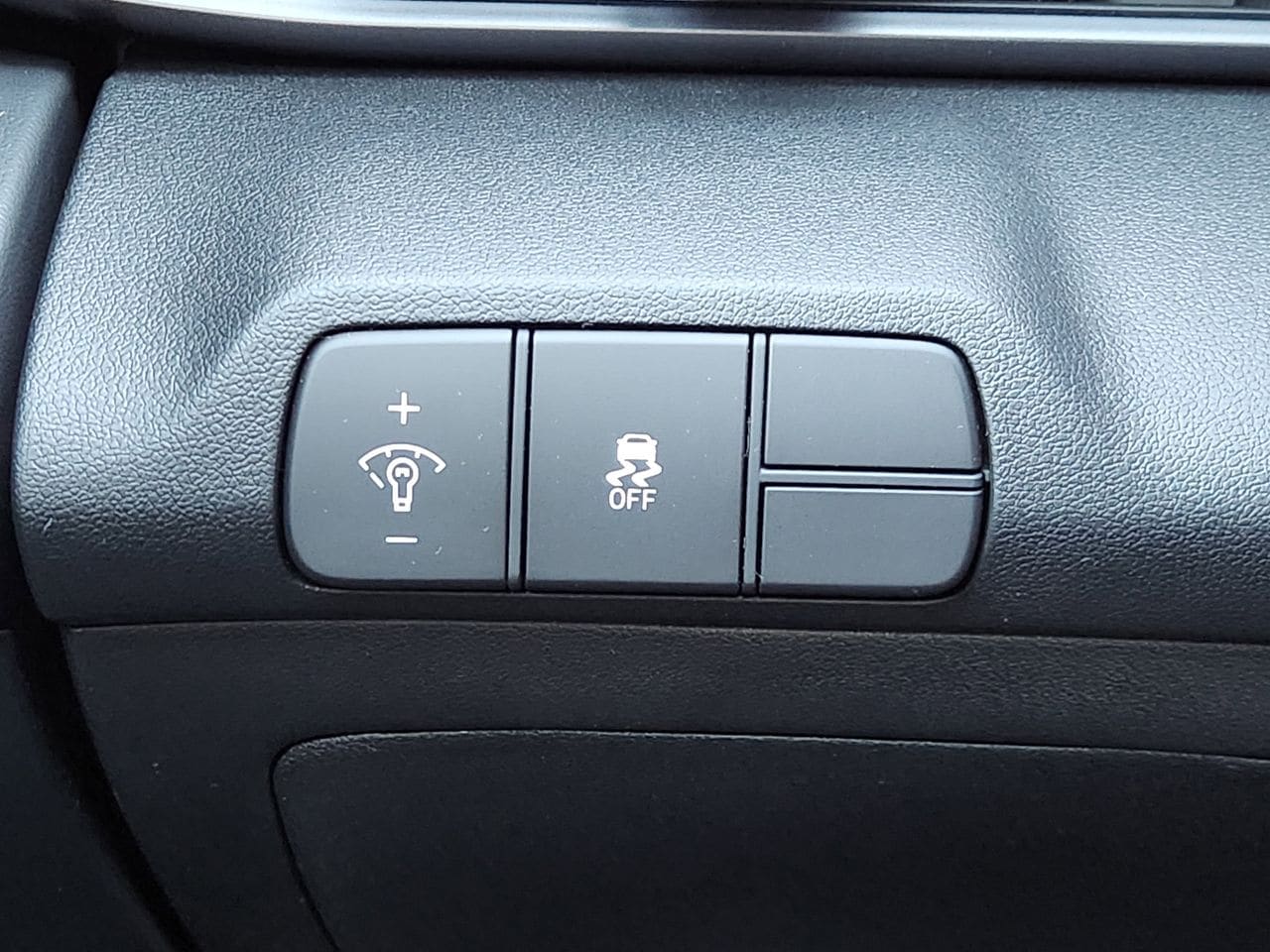 New 2026 W6H White Hyundai SEL Sport image 20