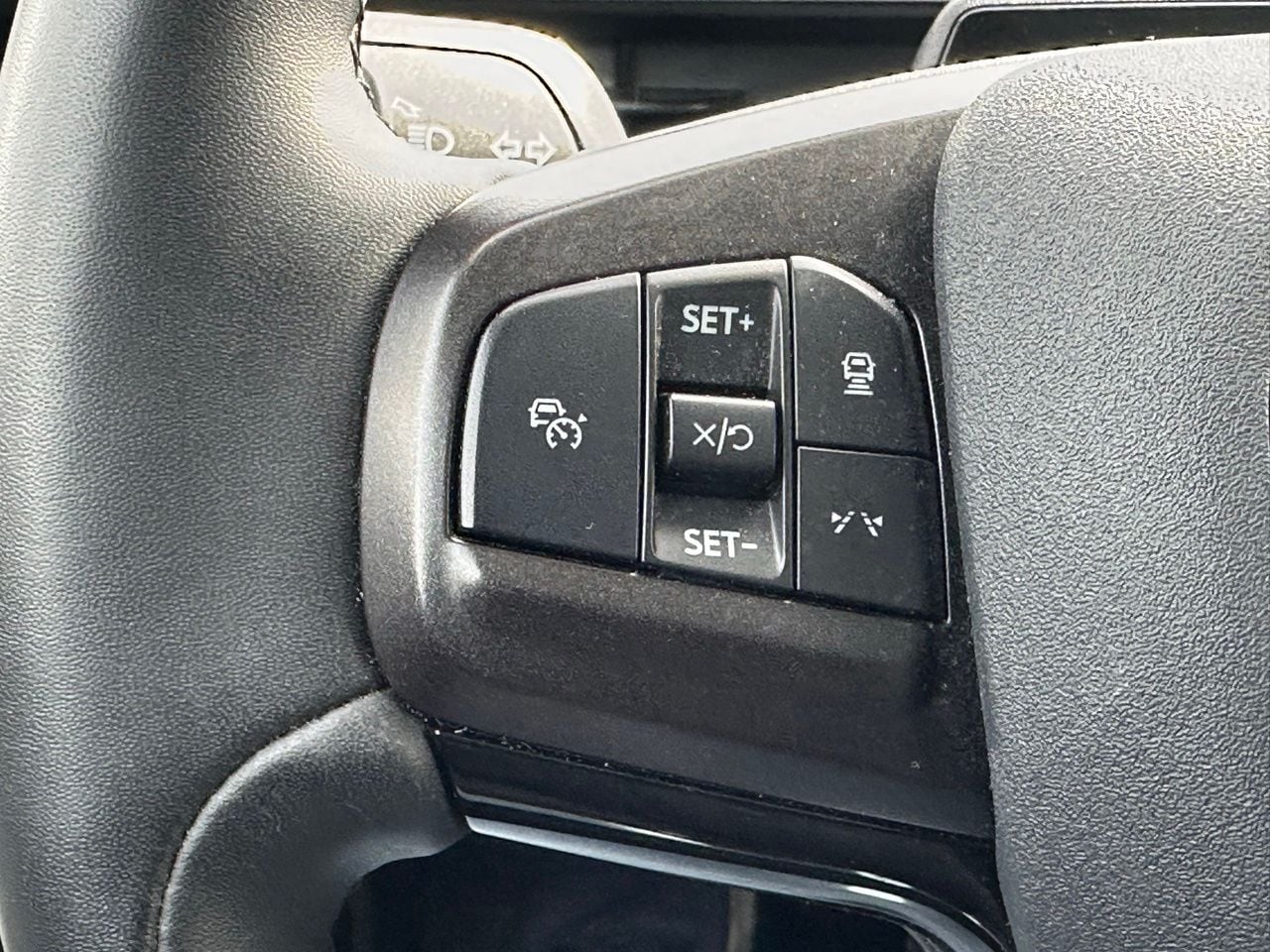 Used 2023 Rapid Red Tinted Ford Premium image 30