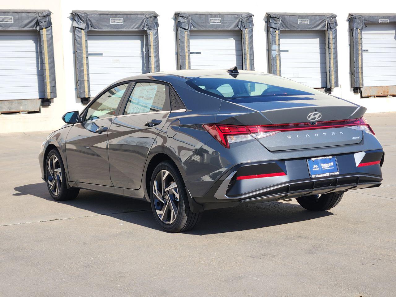 New 2026 Ecotronic Gray Hyundai Limited image 3