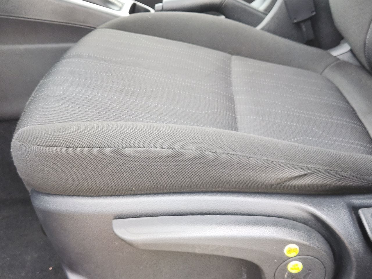 Used 2025 Ultimate Red Hyundai SE image 22