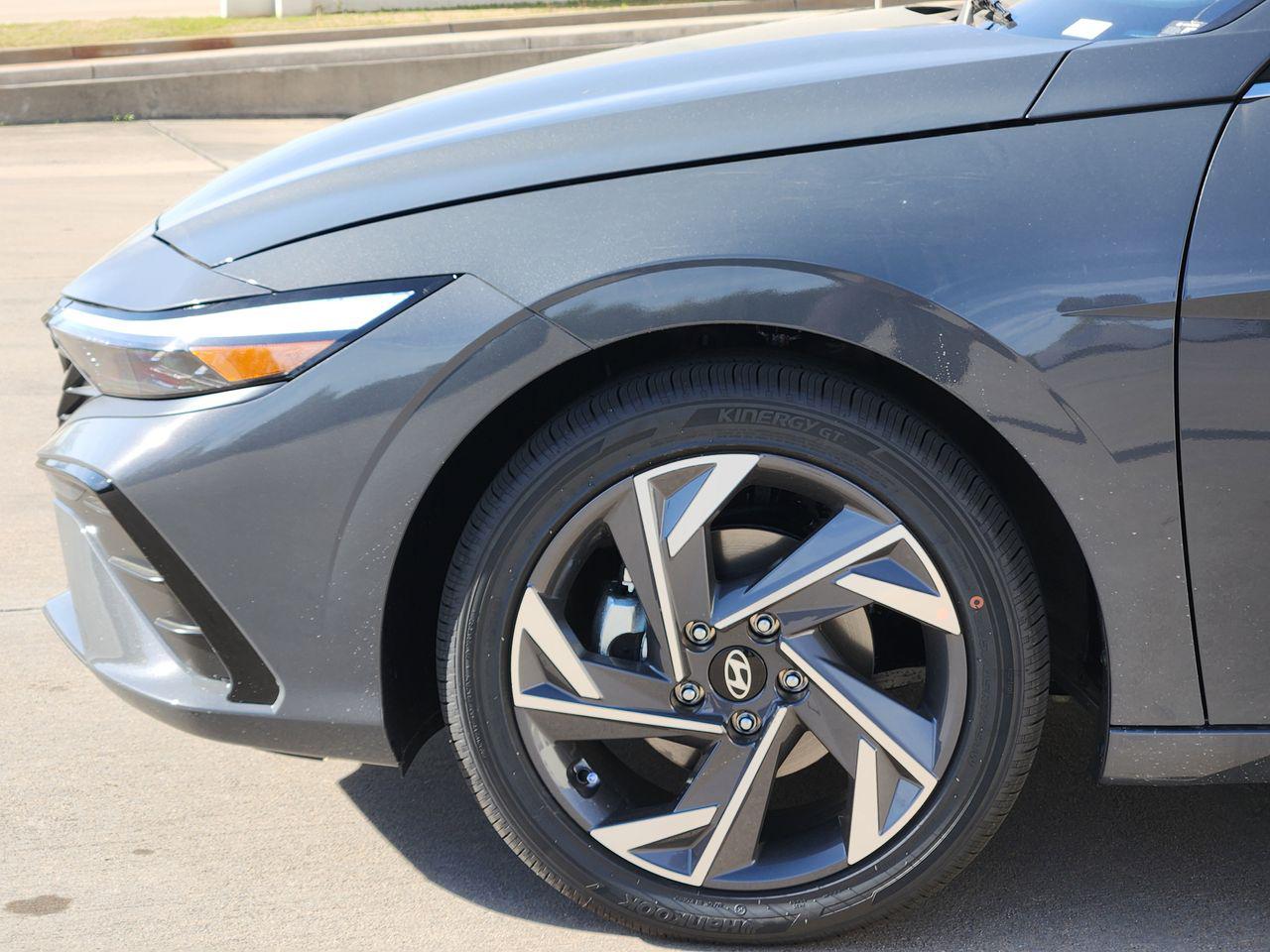 New 2026 PE2 Gray Hyundai Limited image 5