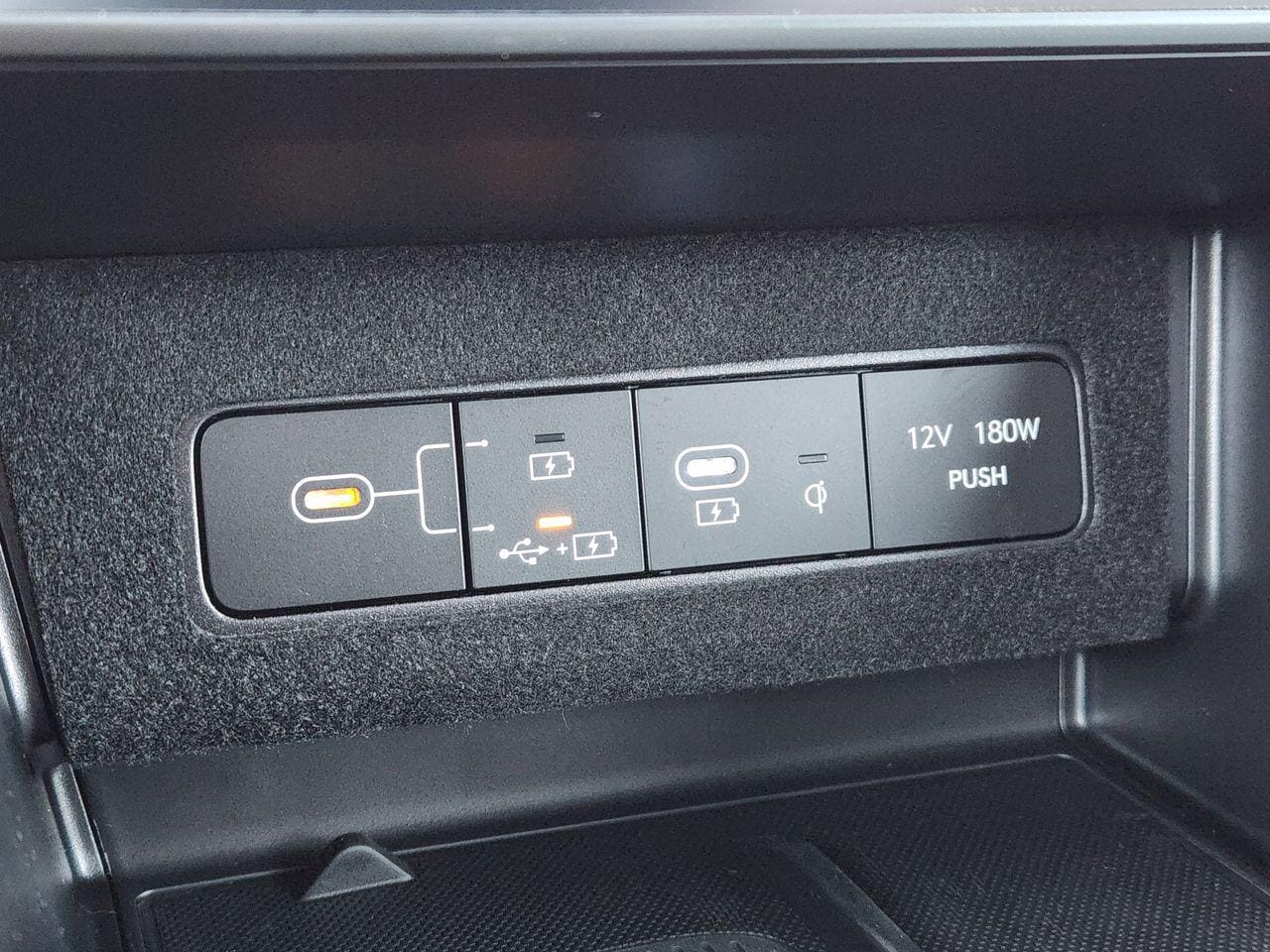 New 2026 T4A Silver Hyundai SEL Sport image 20