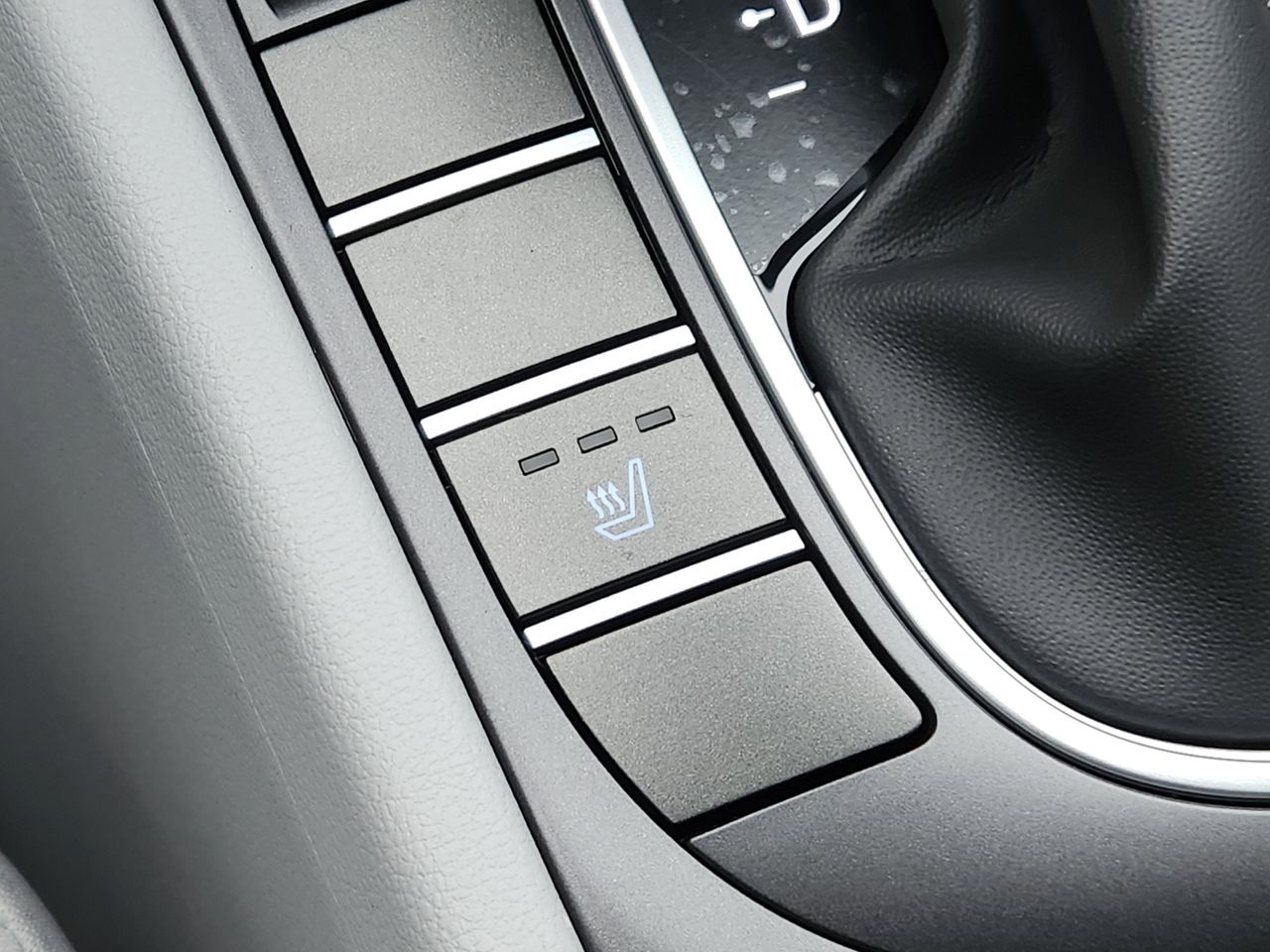 New 2026 C5G Gray Hyundai SEL Sport FWD image 18