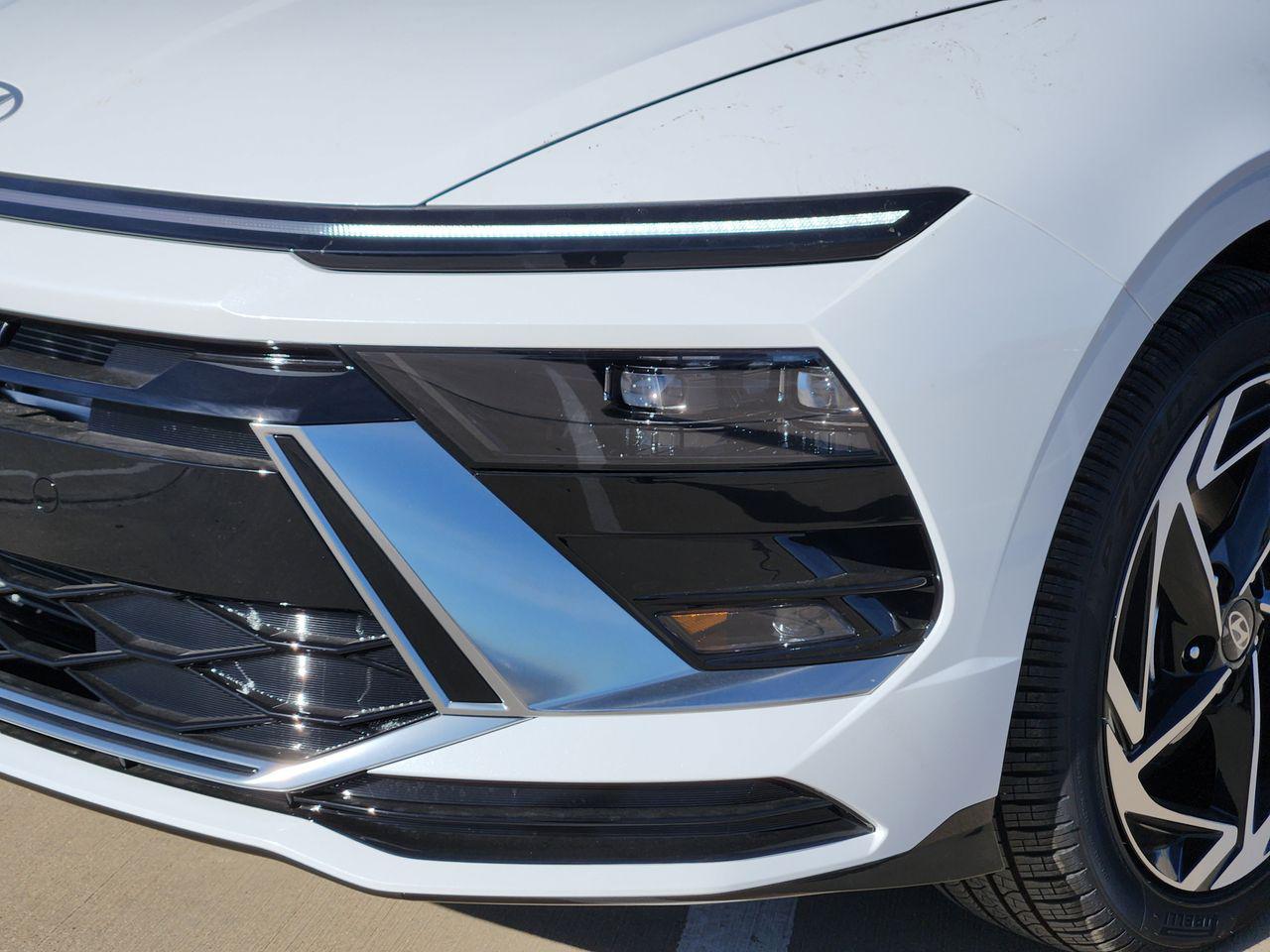 New 2026 W6H White Hyundai SEL Sport image 6