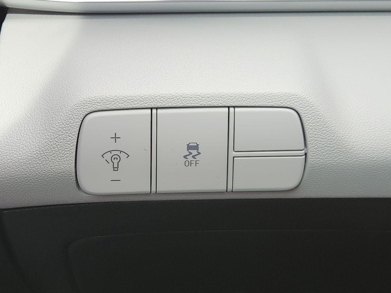 New 2026 Amazon Gray Hyundai Limited image 22