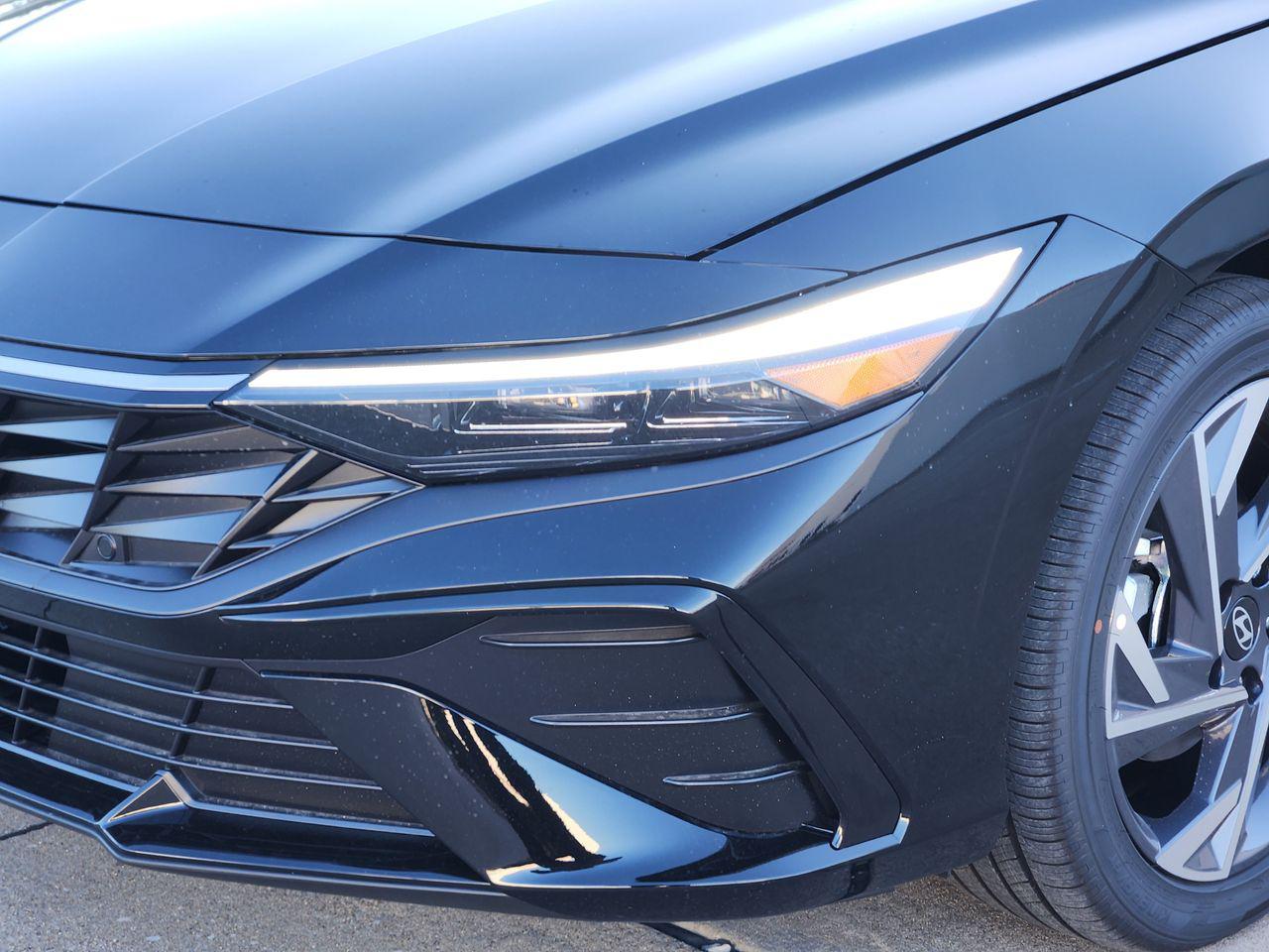 New 2026 Abyss Black Hyundai Limited image 6