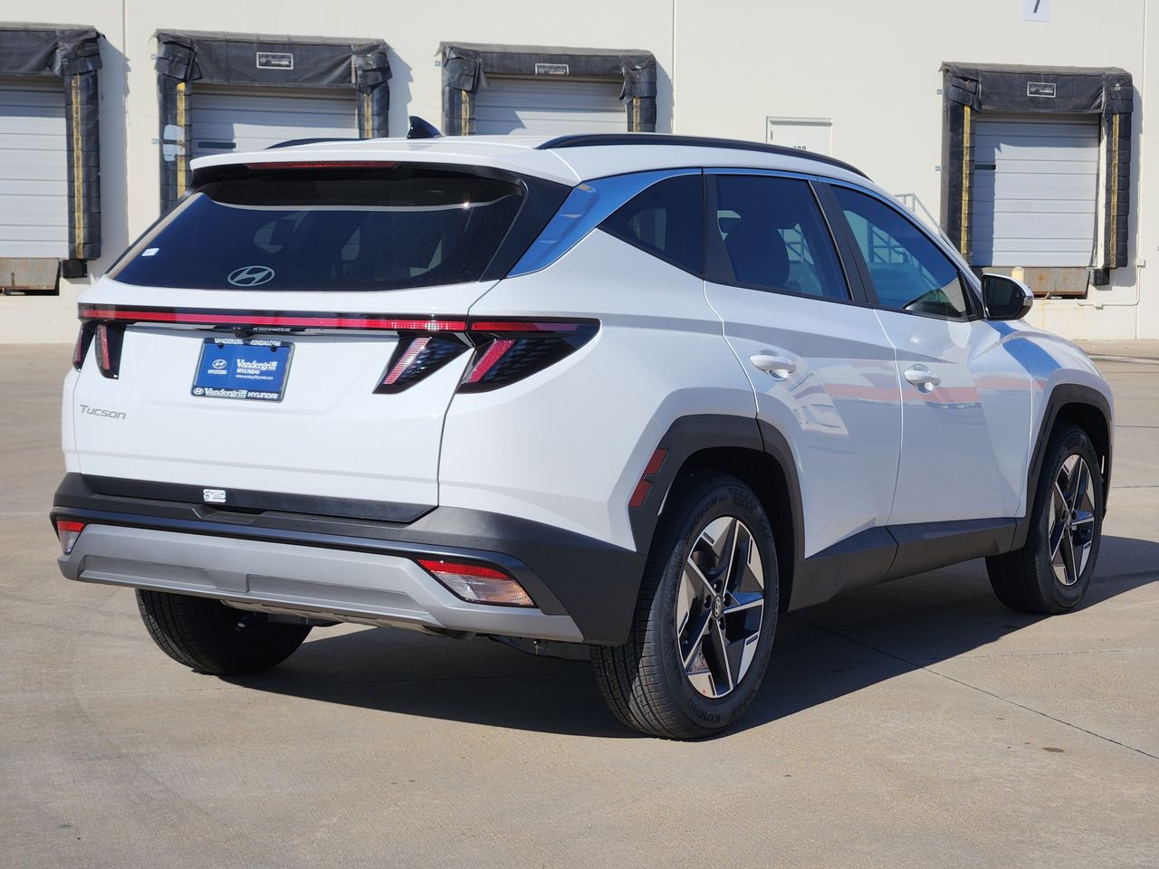 New 2026 W6H White Hyundai SEL Premium FWD image 4