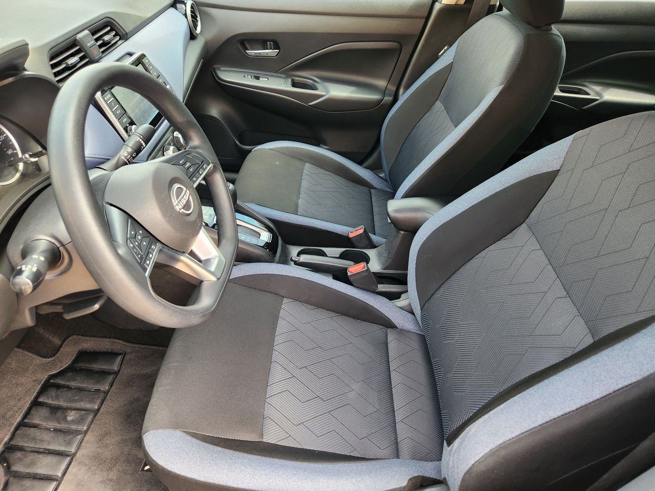 Used 2024 Gun Metallic Nissan 1.6 SV image 10