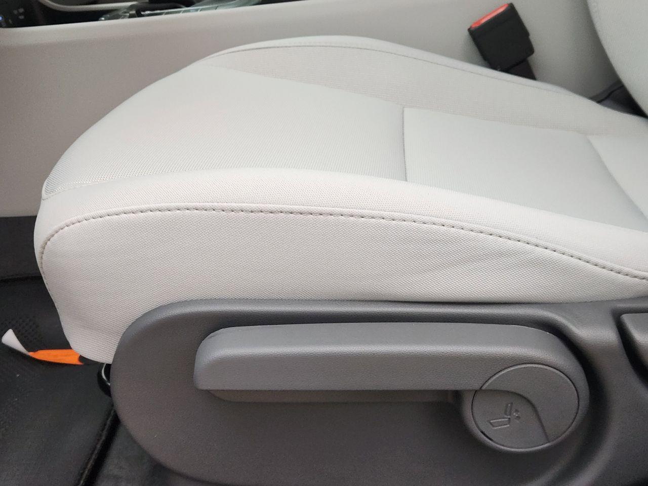 New 2026 Atlas White Hyundai SEL Sport FWD image 23