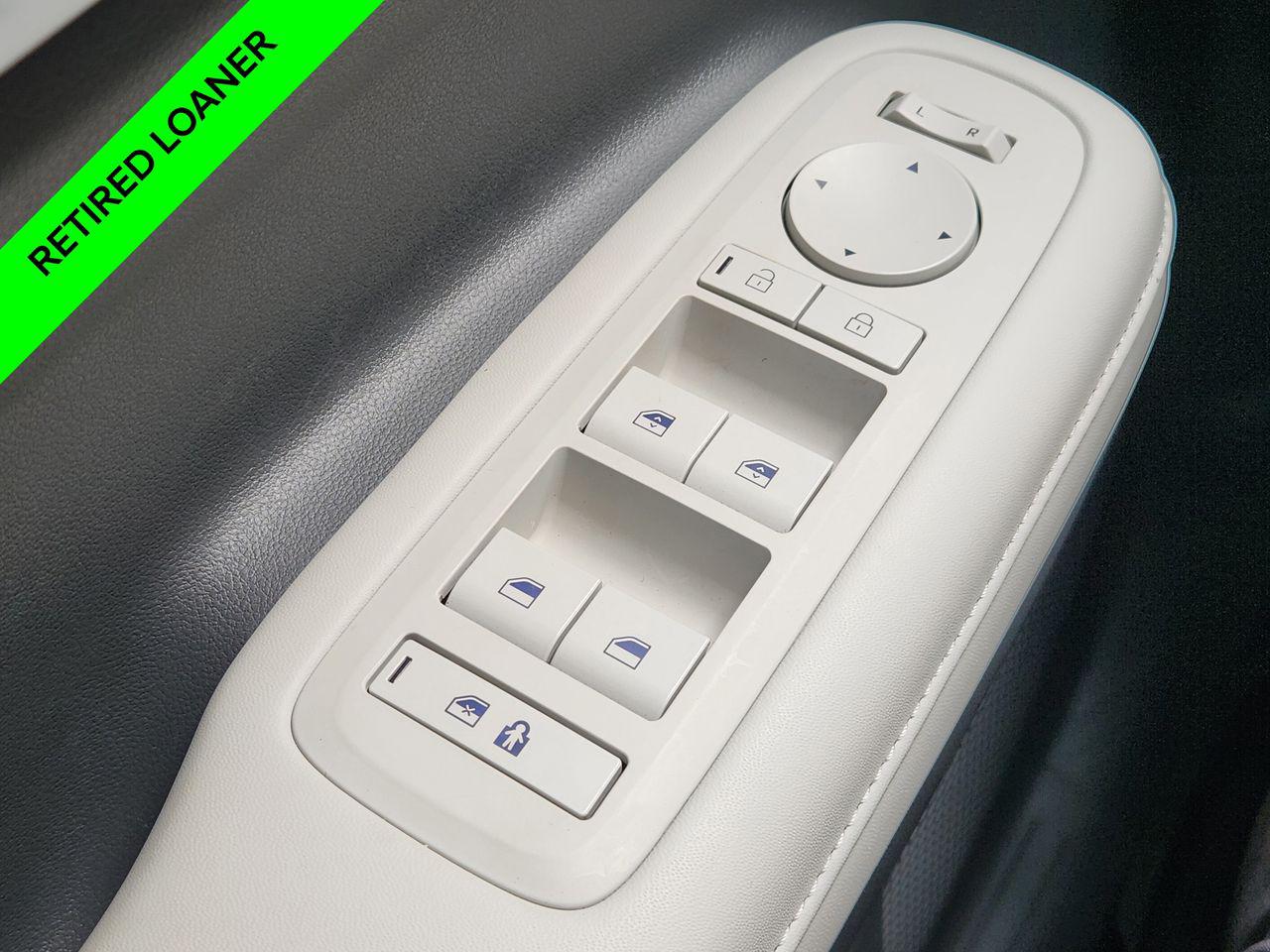 New 2025 R2T Silver Hyundai SEL FWD image 22