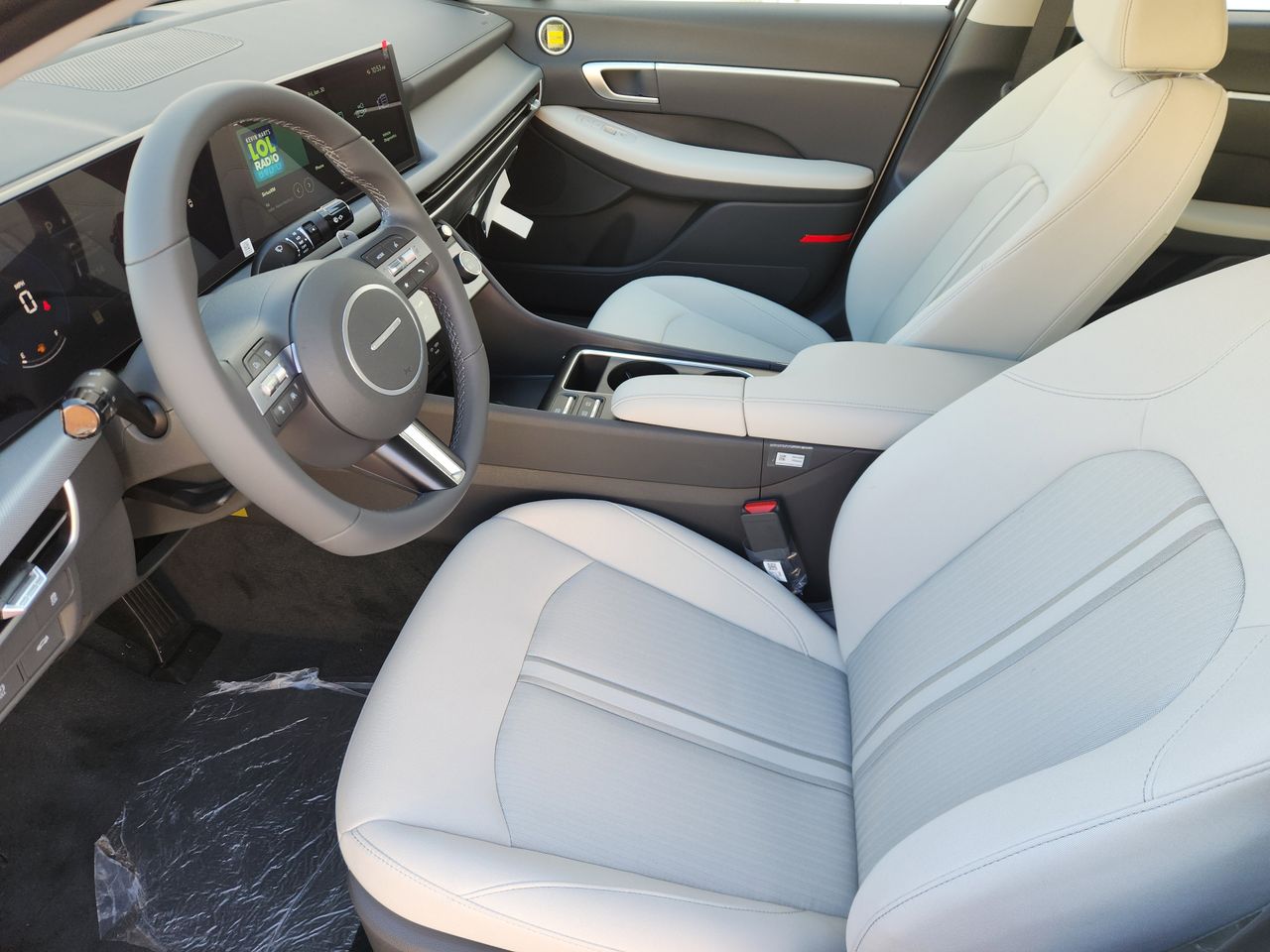 New 2026 W6H White Hyundai SEL Sport image 10