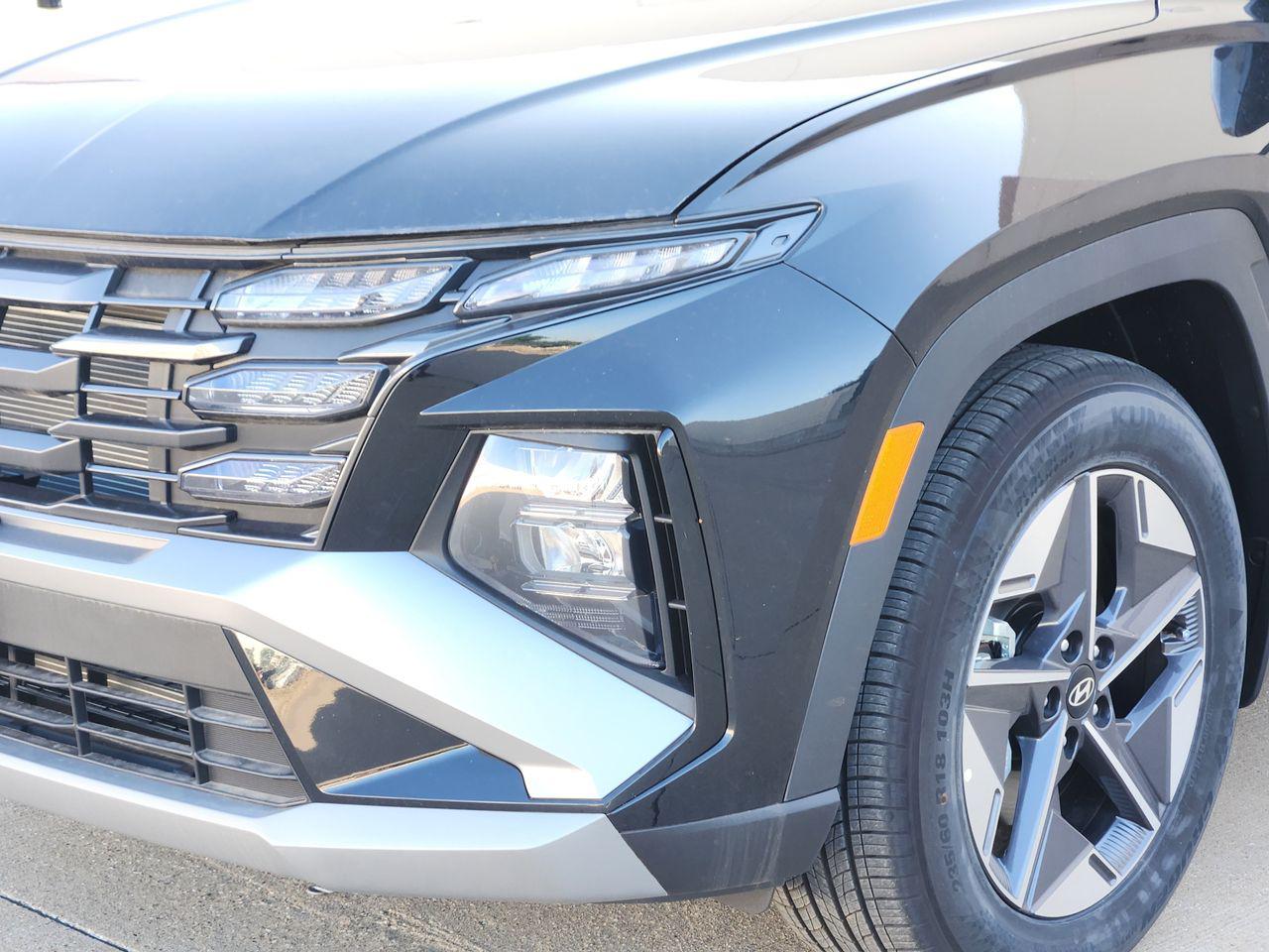 New 2026 Phantom Black Hyundai SEL FWD image 6