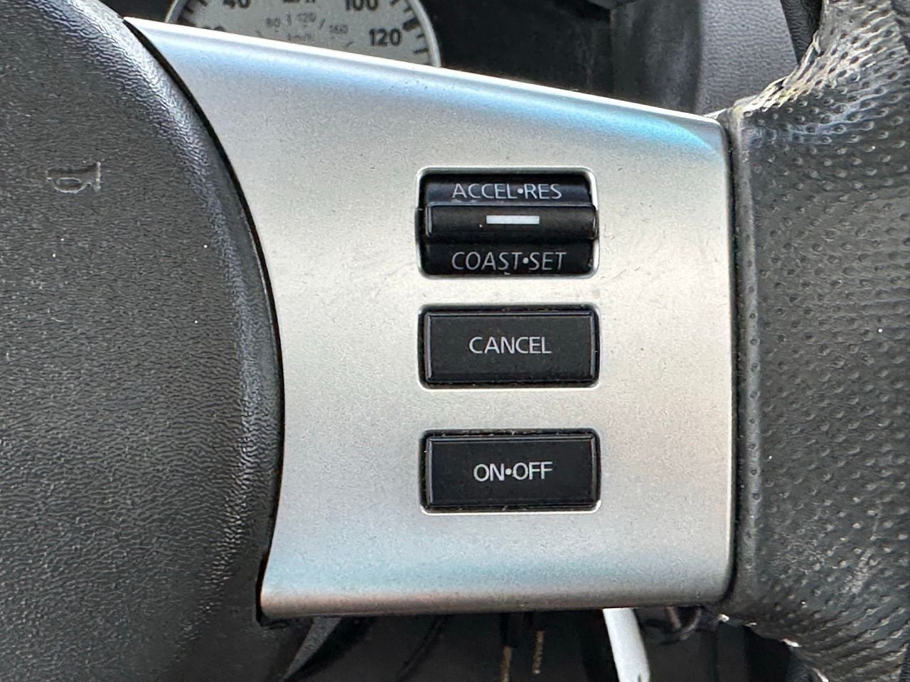 Used 2015 Arctic Blue Nissan PRO-4X image 26