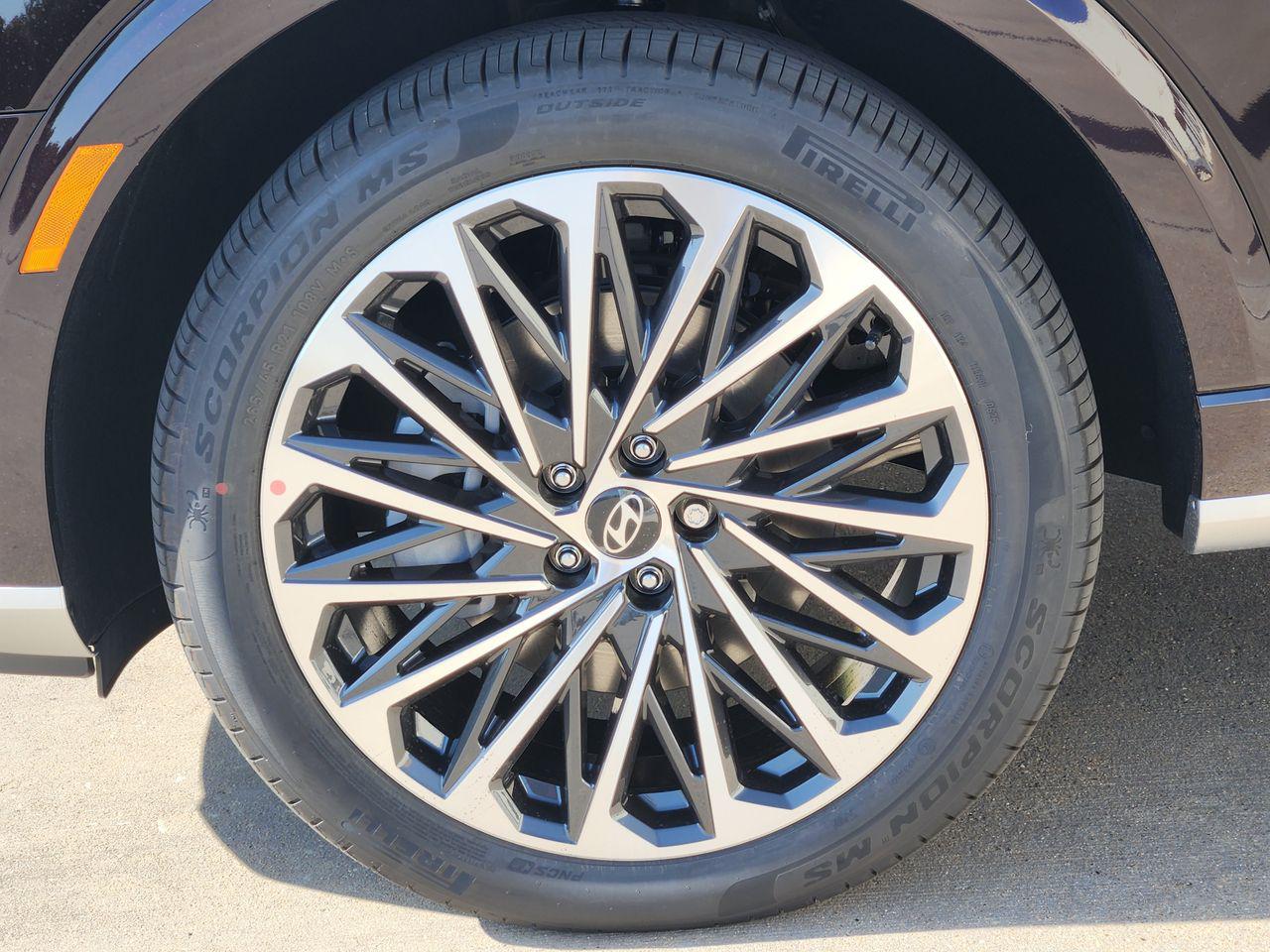 New 2027 Galaxy Maroon Pearl Hyundai Calligraphy image 7