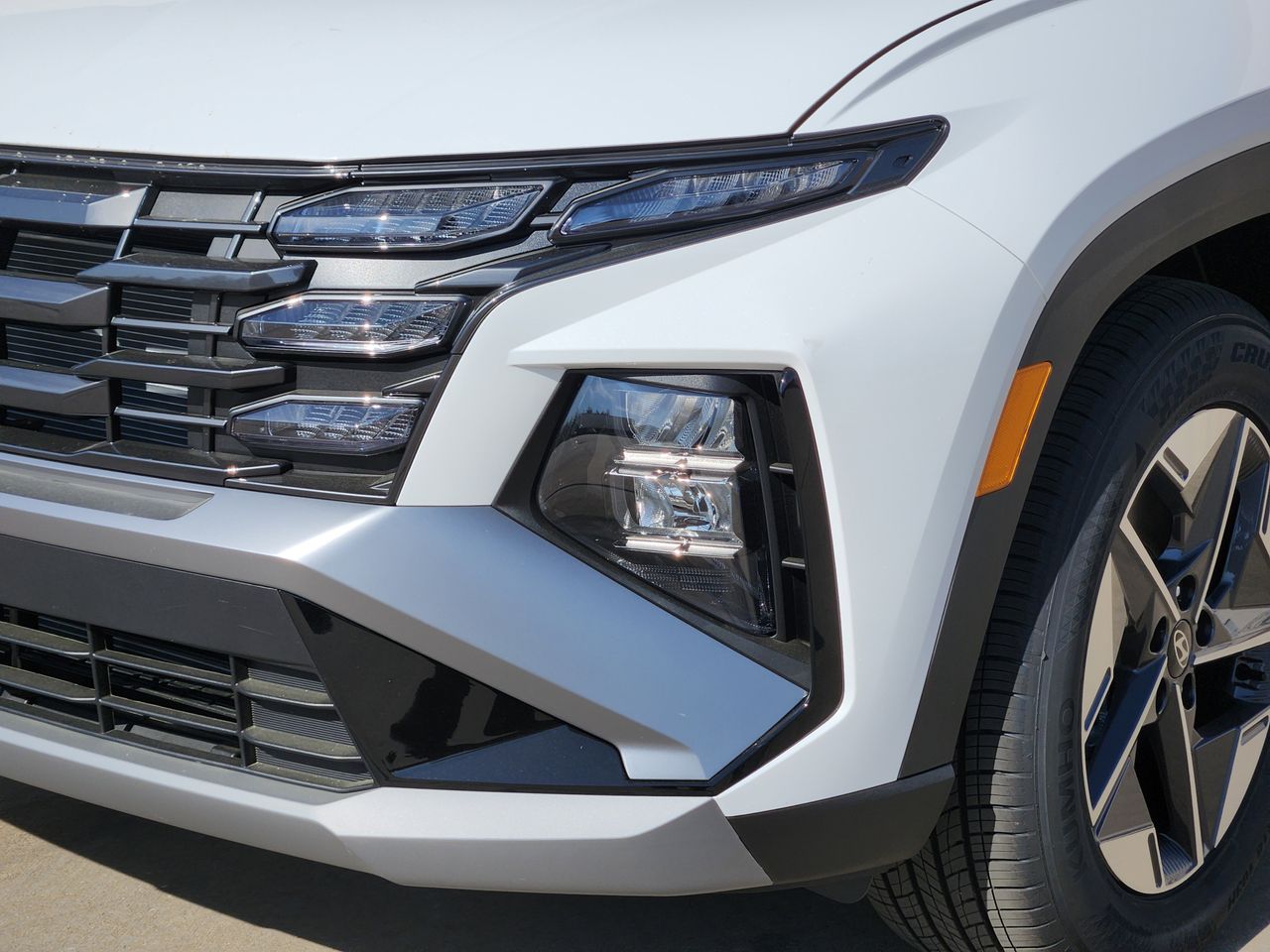 New 2026 W6H White Hyundai SEL FWD image 6