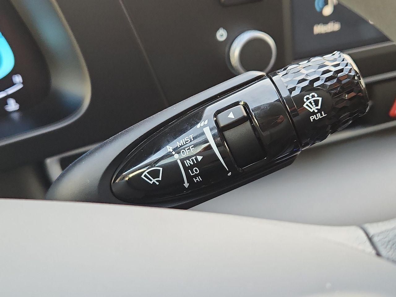 New 2026 Abyss Black Hyundai SE image 27