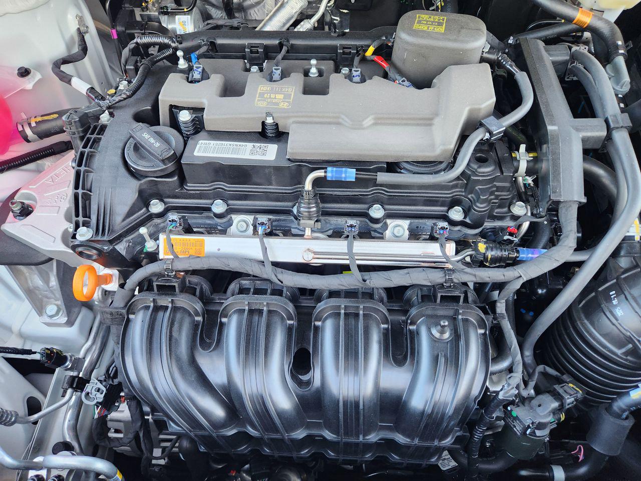 New 2026 W6H White Hyundai SE FWD image 29