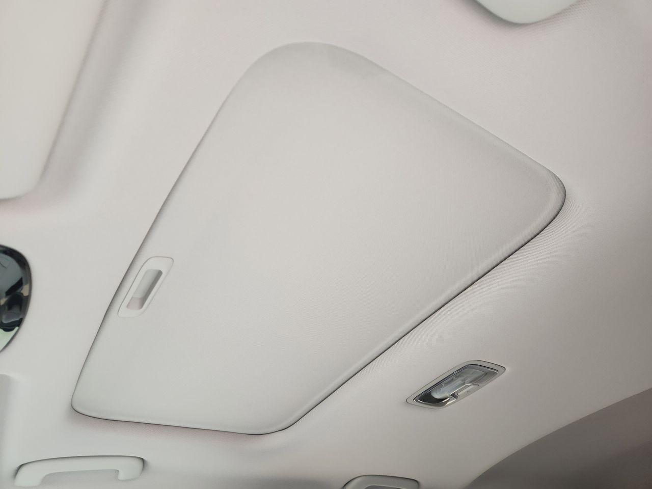 New 2026 R2T Silver Hyundai SEL Premium FWD image 24