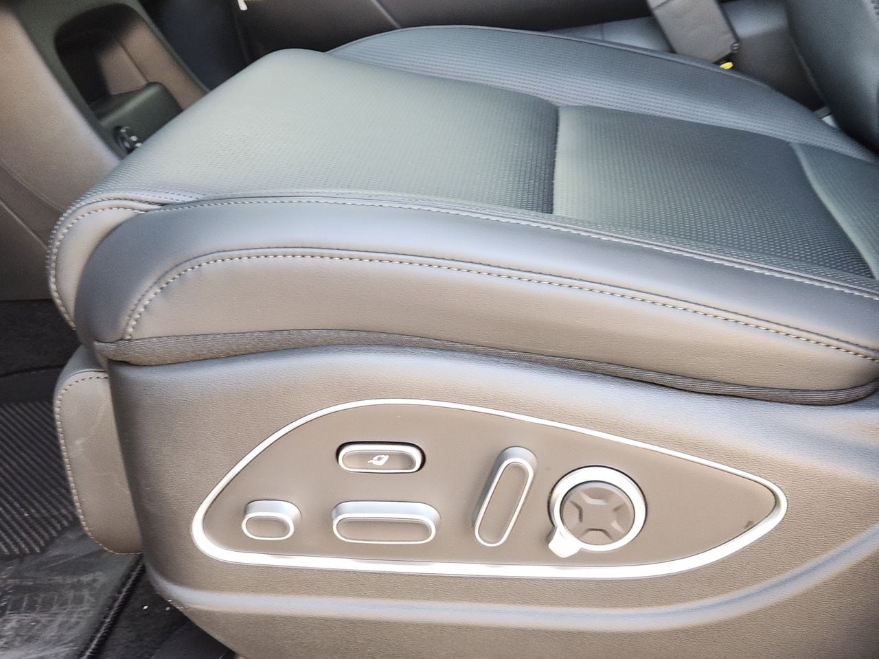 New 2026 A2B Black Hyundai Calligraphy AWD image 22