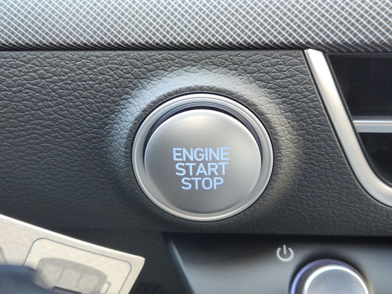 New 2026 W6H White Hyundai SEL Sport image 17