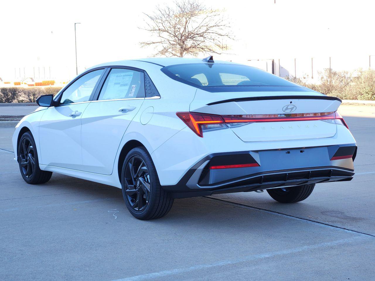 New 2026 W6H White Hyundai SEL Sport Premium image 3