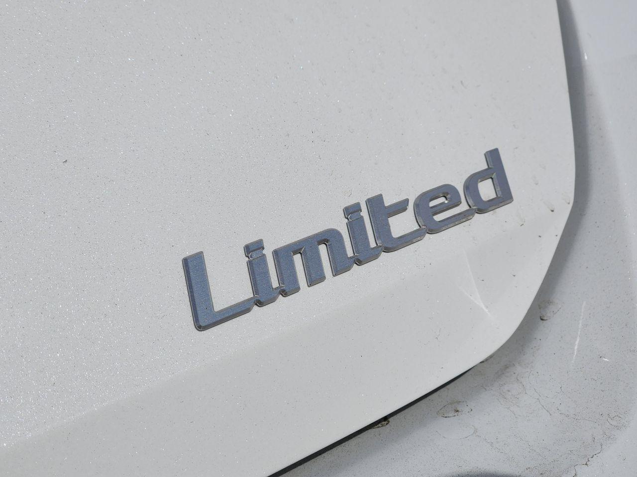 New 2026 W6H White Hyundai Limited image 9