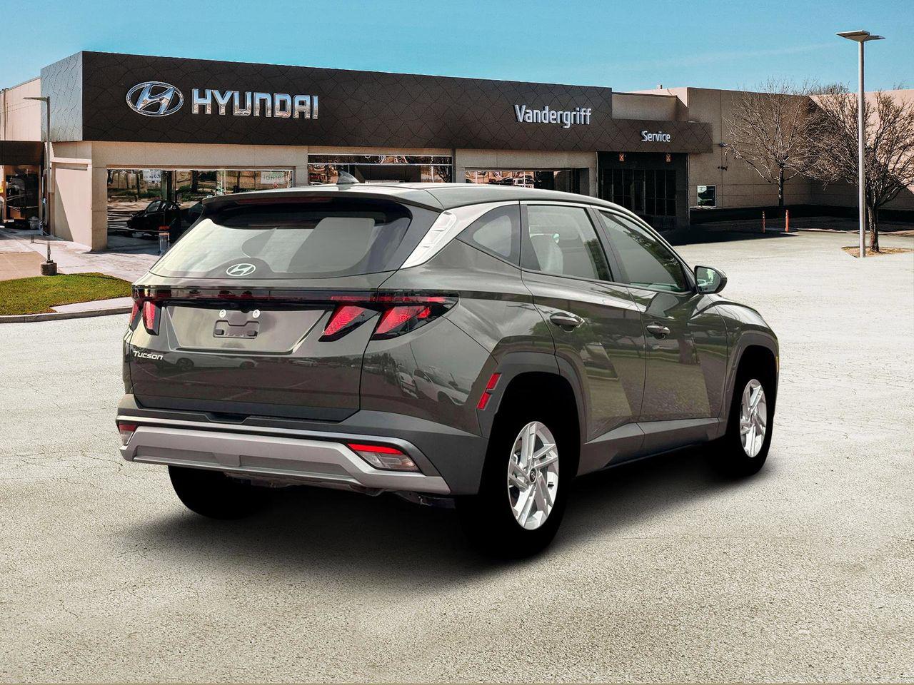 New 2026 WG2 Green Hyundai SE FWD image 7