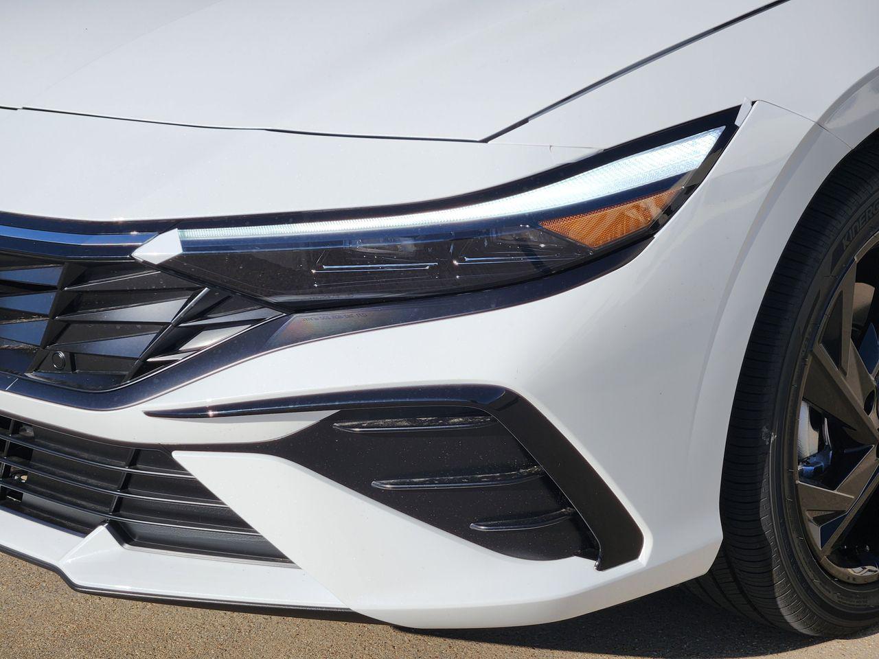 New 2026 Serenity White Hyundai SEL Sport image 6
