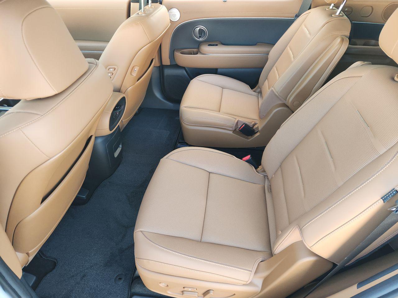 New 2027 Creamy White Pearl Hyundai Calligraphy image 30