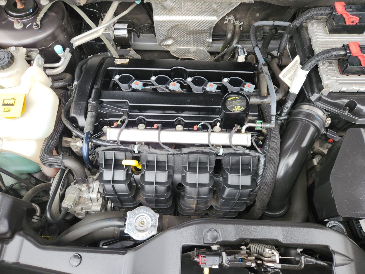 Used 2017 Granite Crystal Jeep Latitude image 27
