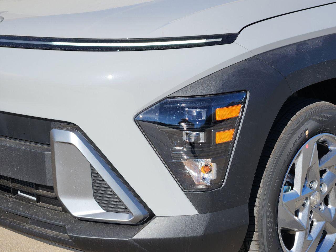 New 2026 C5G Gray Hyundai SE FWD image 6