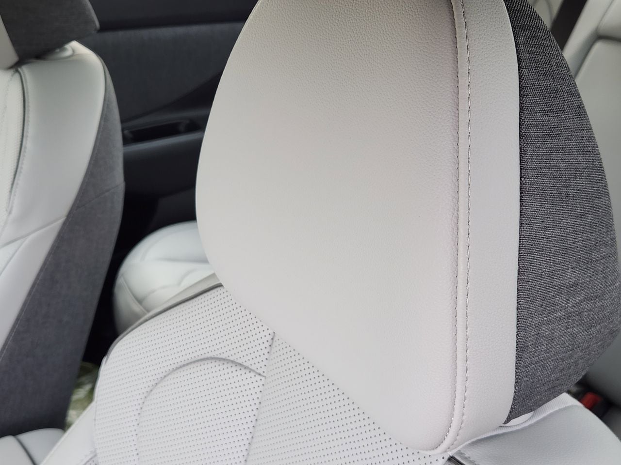 New 2026 A5G Gray Hyundai Limited image 12