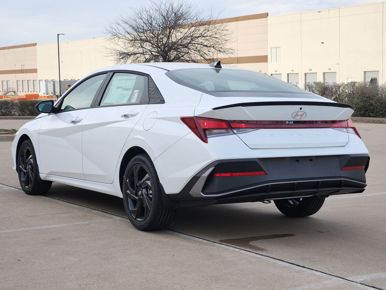 New 2026 W6H White Hyundai SEL Sport image 3