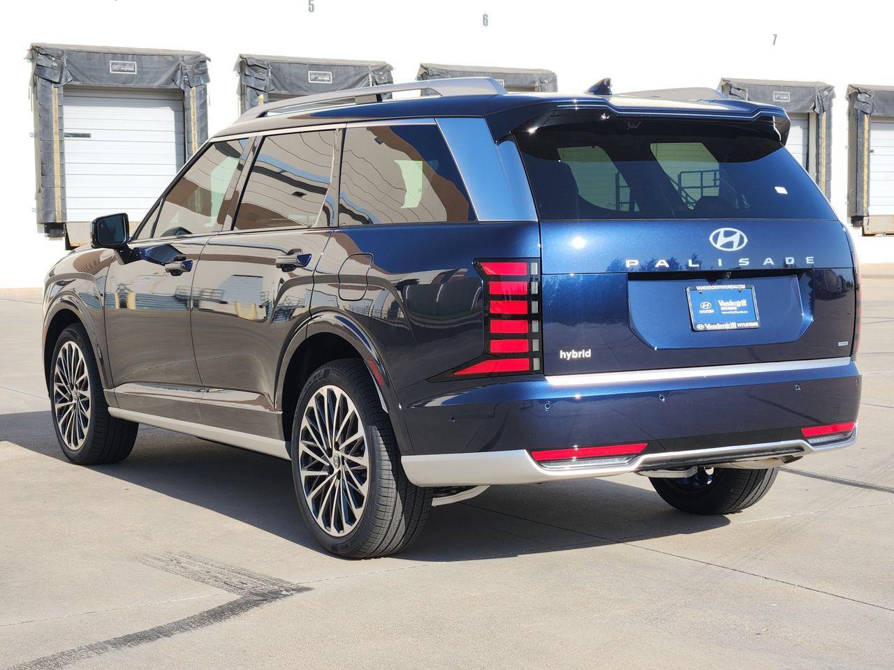 New 2027 Pacific Sapphire Pearl Hyundai Calligraphy image 3