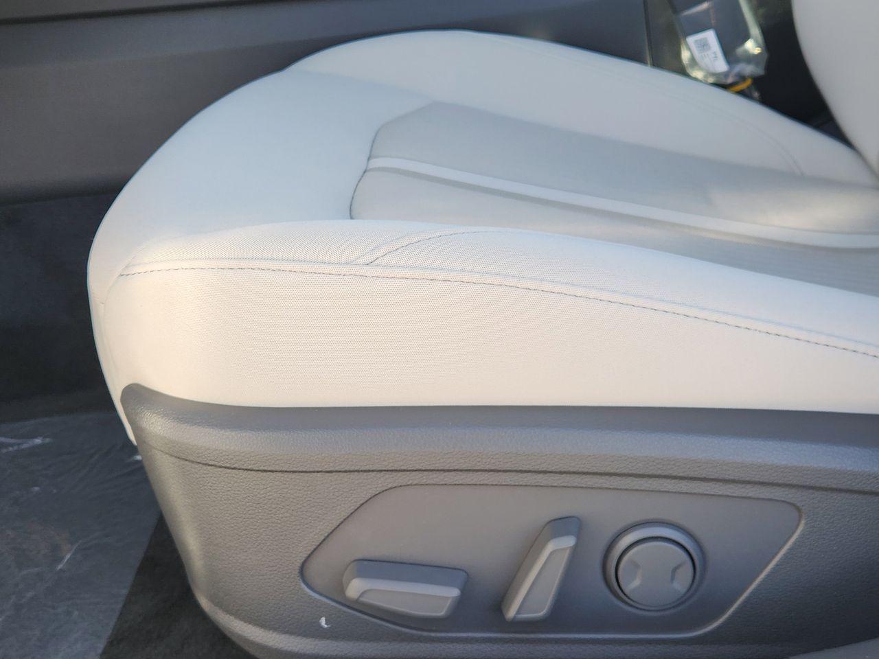 New 2026 W6H White Hyundai SEL Sport image 23