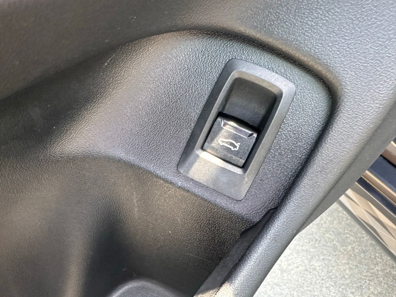 Used 2024 Dark Graphite BMW 530i image 25