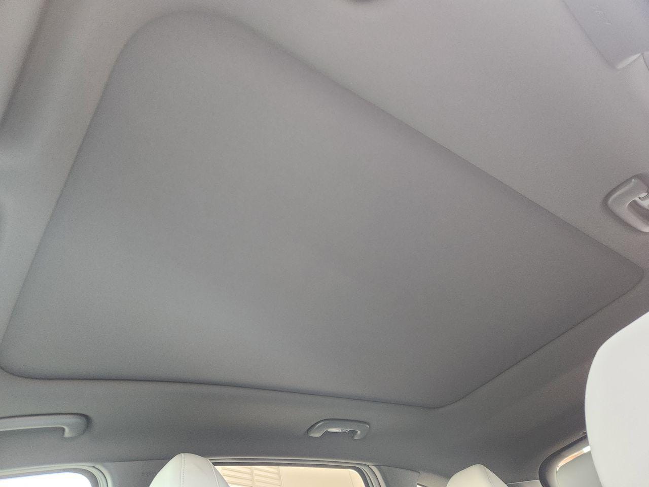 New 2026 Shimmering Silver Hyundai Limited FWD image 25