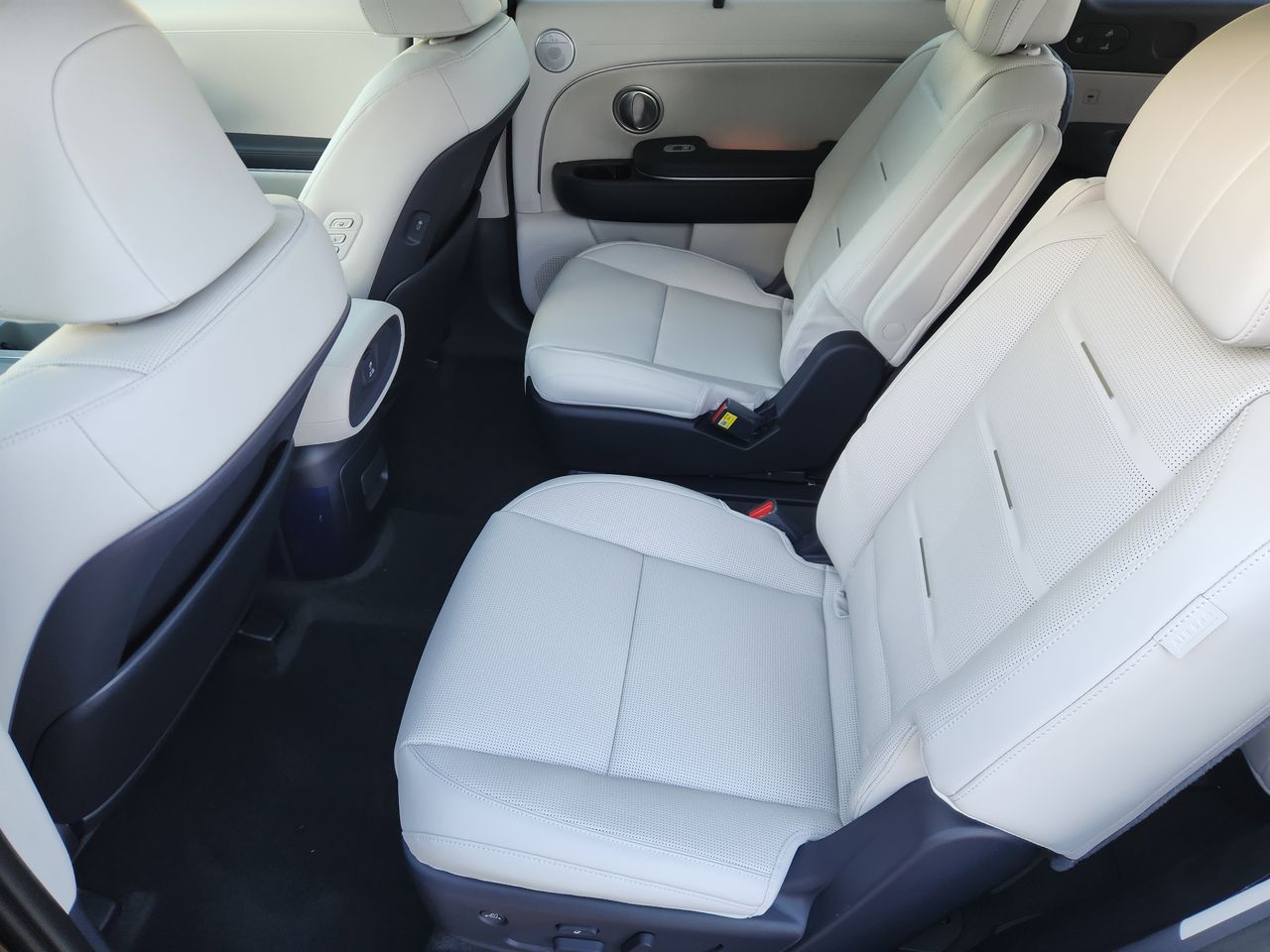 New 2026 A2B Black Hyundai Calligraphy FWD image 29