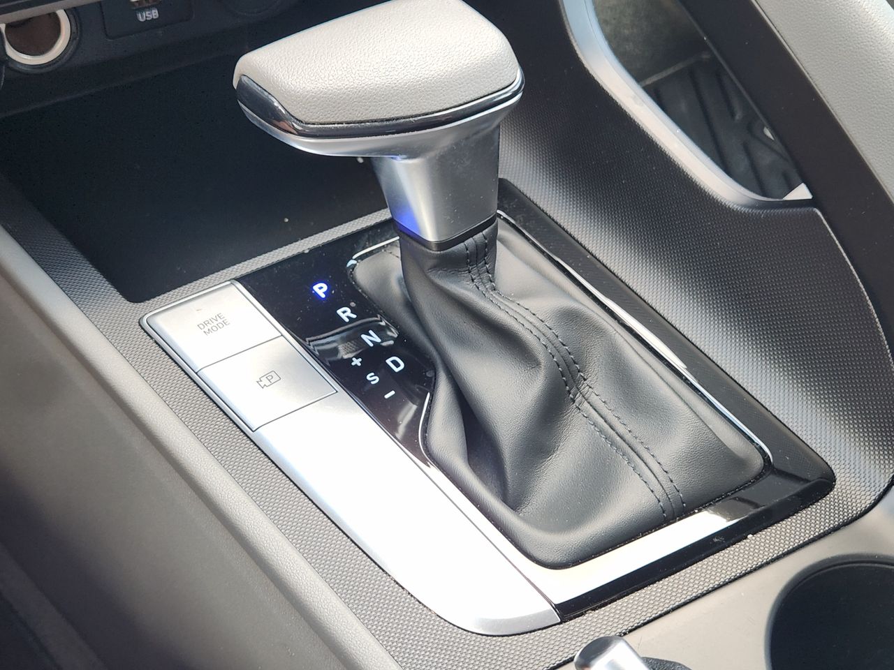 Used 2023 Portofino Gray Hyundai SEL image 17