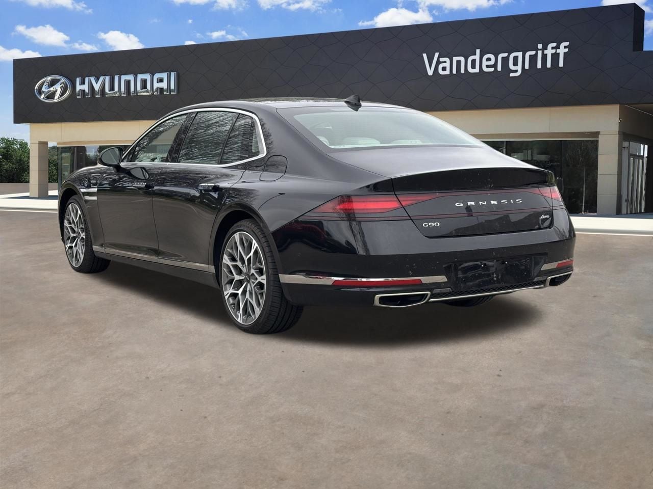 Used 2025 Vik Black Genesis 3.5T e-SC image 12