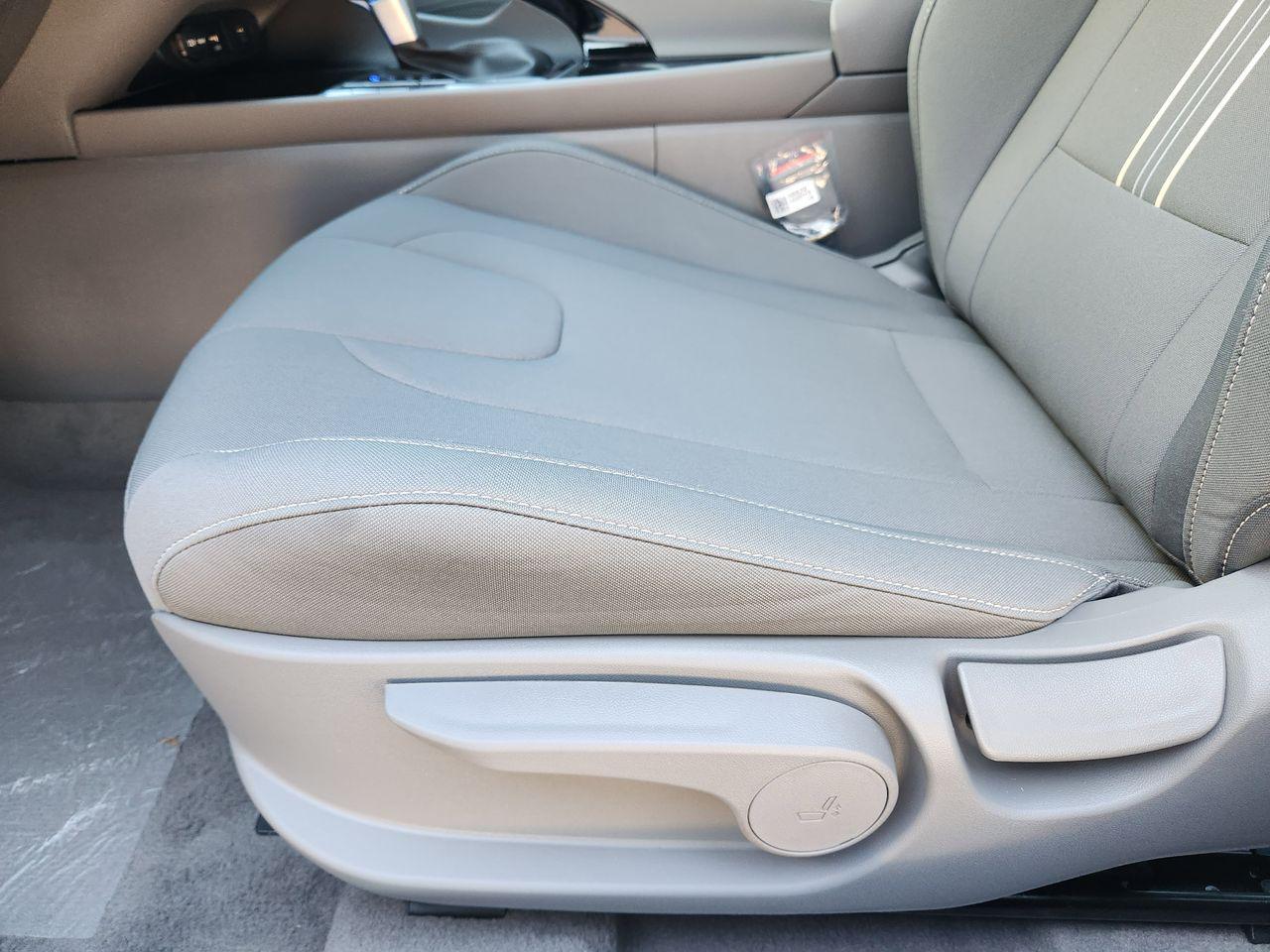 New 2026 W6H White Hyundai SEL Sport Premium image 22