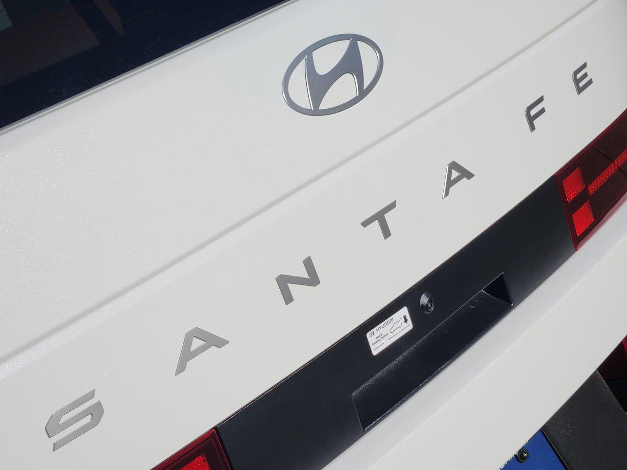 New 2026 W6H White Hyundai SEL FWD image 8