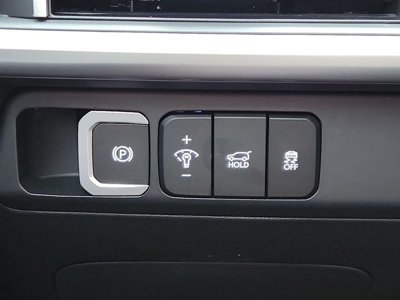 New 2027 Serenity White Hyundai SE FWD image 20